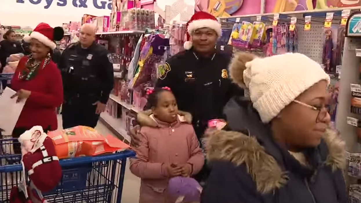 Woman Shoplifts From Walmart During Shop With A Cop Event When 75 Officers Are There Louder