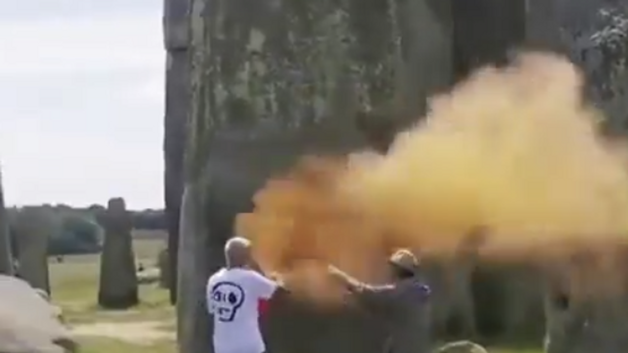Watch: Climate whackadoodles vandalize Stonehenge in order to draw stop oil or something